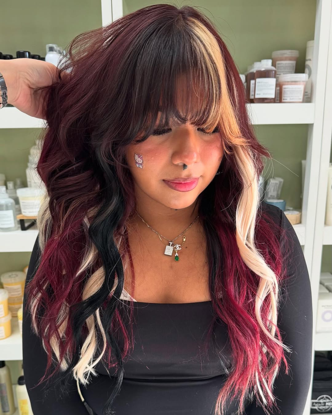18 Light Calico Hair Ideas For Your Perfect Summer Glow-Up! - 6. Retro Vibes