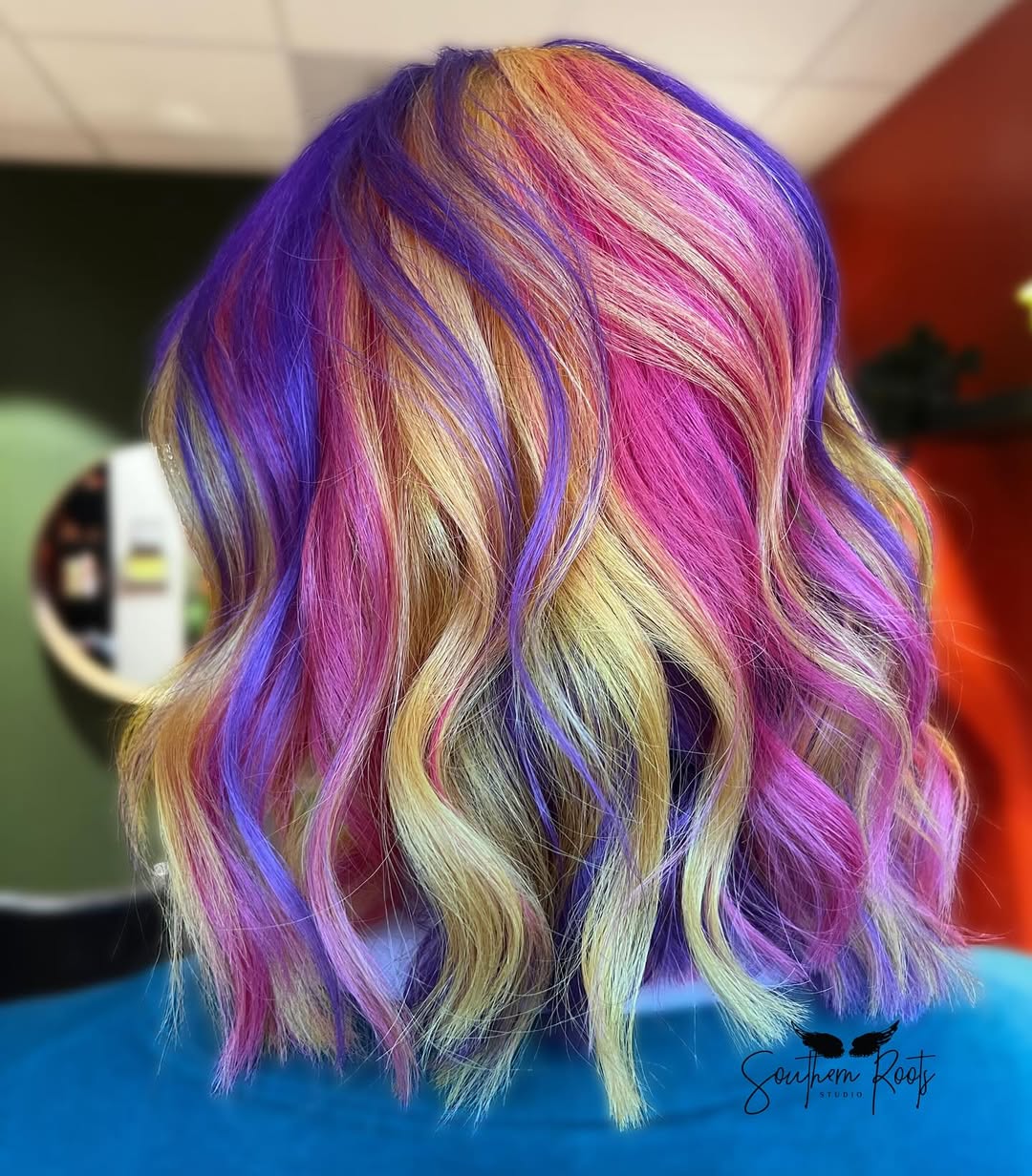 18 Light Calico Hair Ideas For Your Perfect Summer Glow-Up! - 7. Chic Bob with Calico Highlights