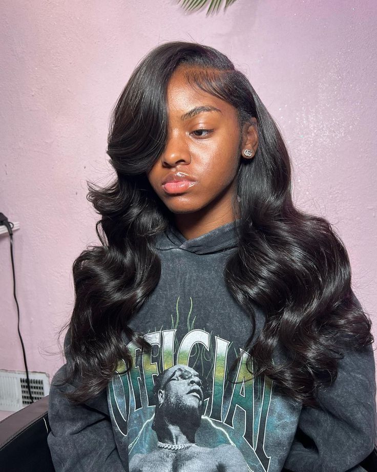20 Fun and Creative Quick Weave Hairstyles for Black Women You’ll Love! - Funky Fringe