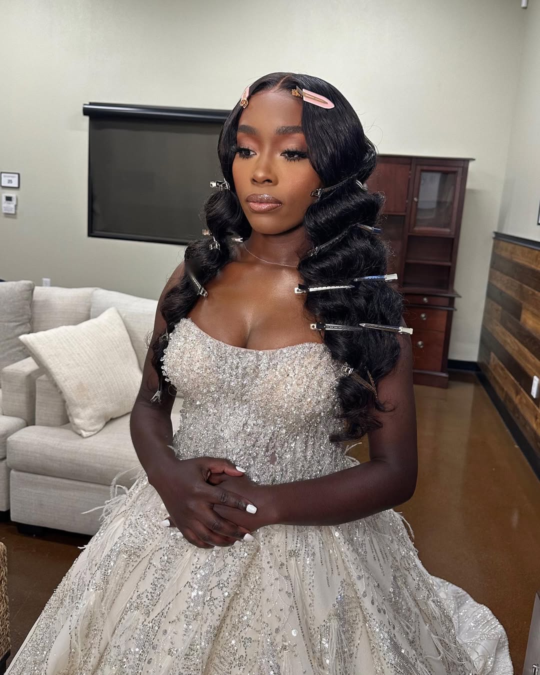 20 Fun and Creative Quick Weave Hairstyles for Black Women You’ll Love! - Glamorous Waves