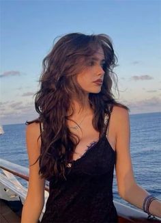 20 Gorgeous Long Wolfcut Hair Looks That Will Leave Everyone Speechless! - Classic Layers